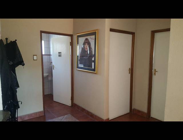M² BUILDING FOR SALE IN VANDERBIJLPARK SE 3